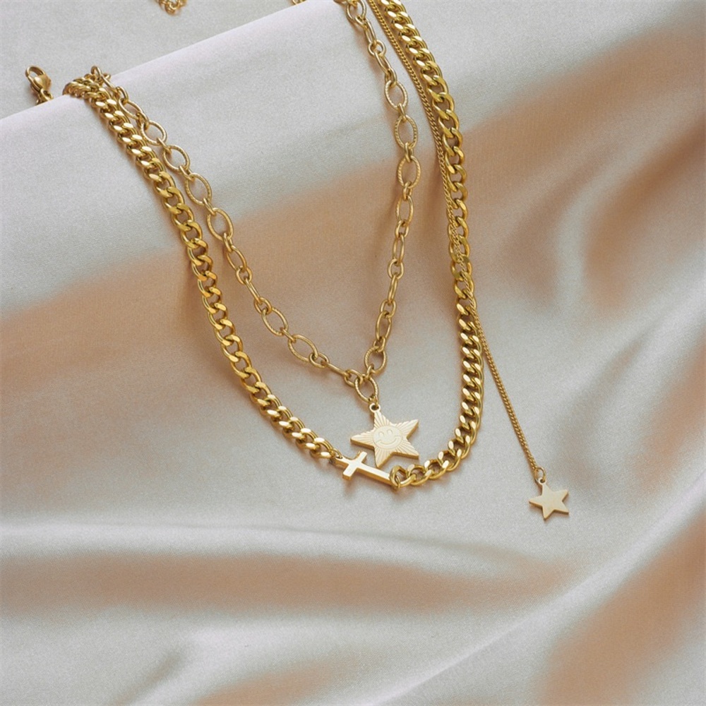 Planet Gold Layered Star Charm Necklace in Gold